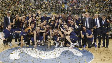 Los jugadores del Barcelona celebran el t&iacute;tulo de la Copa del Rey.