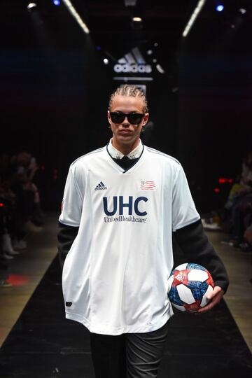 MLS hace desfile de modas de las playeras de la temporada 2019