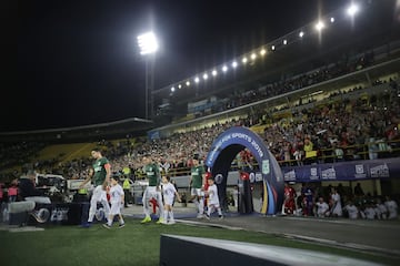 Atlético Nacional y América de Cali se enfrentaron en el inicio de la segunda jornada del Torneo Fox Sports en el estadio El Campín de Bogotá.