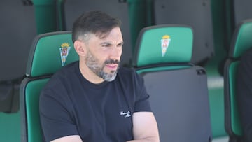 El técnico Eder Sarabia, expulsado “por entrar en el terreno de juego y coger el balón con las manos”