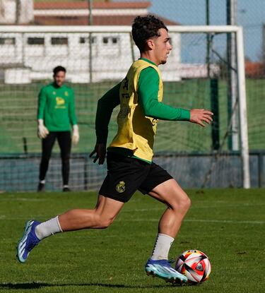 Yeray Cabanzón, a un paso de salir cedido a la Ponferradina
