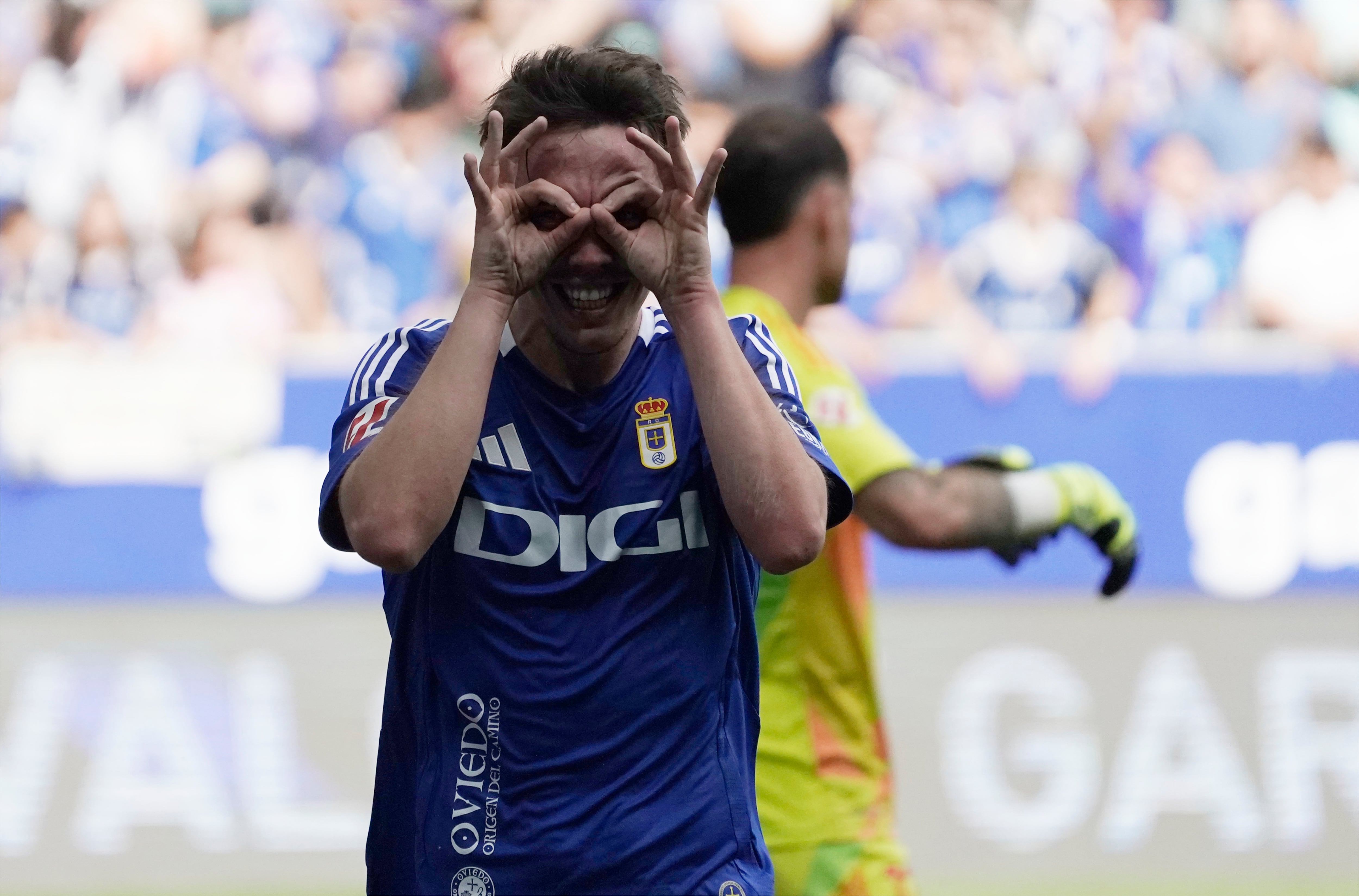 18/05/25 PARTIDO SEGUNDA DIVISION REAL OVIEDO - REAL ZARAGOZA  GOL 1-0 PAULINO ALEGRIA