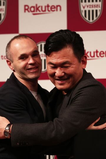 La presentación de Andrés Iniesta con el Vissel Kobe en imágenes