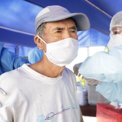 Vacunación en adultos mayores: qué pasa si no acudiste a tu cita y cuándo podrán vacunarte