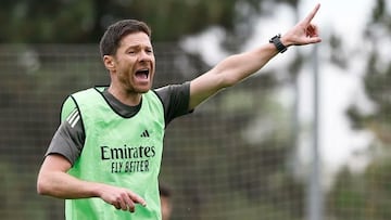 Xabi Alonso, entrenador-jugador