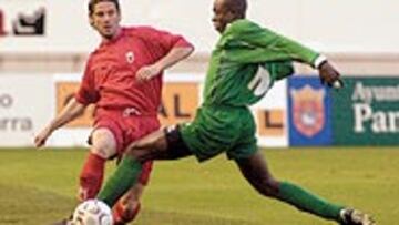 <b>BUEN ESTRENO</b>. La selección navarra debutó con una contundente victoria.