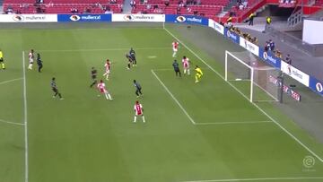 Así fue el golazo de Lisandro Martínez que cerró la goleada del Ájax