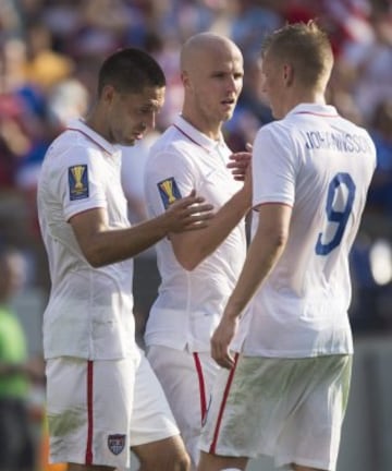 El equipo norteamericano se llevó el triunfo con goles de Dempsey (3), Zardes, Johannsson y González. Cuba recibió seis goles por segunda vez en el torneo.