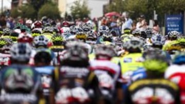El español Guatvo César Veloso es líder de la ronda portuguesa. Imagen de la salida en esta cuarta etapa.