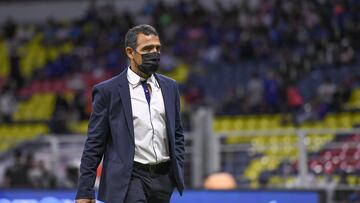 Ricardo Cadena Guadalajara head coach during the game Cruz Azul vs Guadalajara, corresponding to day 14 of the Torneo Clausura Grita Mexico C22 of Liga BBVA MX, at Azteca Stadium, on April 16, 2022.
<br><br>
Ricardo Cadena Director Tecnico de Guadalajara durante el partido Cruz Azul vs Guadalajara, correspondiente a la jornada 14 del Torneo Clausura Grita Mexico C22 de la Liga BBVA MX, en el Estadio Azteca, el 16 de Abril de 2022.