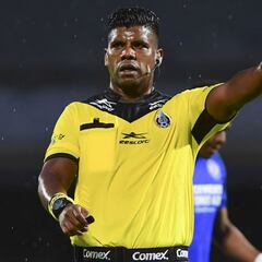 Adalid Maganda: de la suspensión a su polémica actuación en Toluca