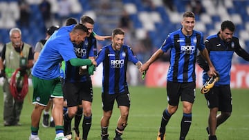 El Atalanta celebra la victoria contra el Everton al término del encuentro