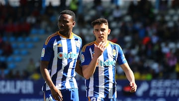 Kelechi Nwakali y Naim Garcia de la SD Ponferradina