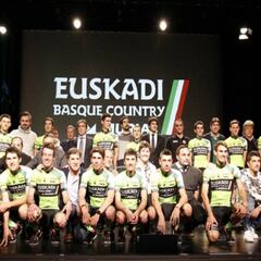 La UCI hace oficial el ascenso del Euskadi-Murias y el Burgos