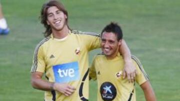 <b>PRUEBAS.</b> Vicente Del Bosque, seleccionador nacional, realizó una nueva prueba pensando en el equipo que alineará ante Bosnia Herzegovina el próximo sábado, con el regreso de Sergio Ramos, recuperado de sus molestias musculares, y las novedades de Marcos Senna y Diego Capel.