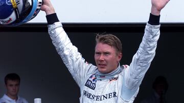Al finlandés le costó siete temporadas conquistar su primera pole, lo hizo en su quinto año en McLaren en 1997, pero luego cogió carrerilla de tal forma que pudo situarse entre los mejores de la estadística. Culpa de ello la tuvo el monoplaza ganador que
