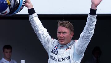 Al finlandés le costó siete temporadas conquistar su primera pole, lo hizo en su quinto año en McLaren en 1997, pero luego cogió carrerilla de tal forma que pudo situarse entre los mejores de la estadística. Culpa de ello la tuvo el monoplaza ganador que 