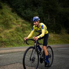 Riccitello consolida su maillot amarillo