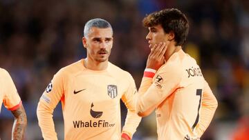 BRUGGE, BELGIUM - OCTOBER 4: Joao Felix of Atletico Madrid Antoine Griezmann of Atletico Madrid during the UEFA Champions League match between Club Brugge v Atletico Madrid at the Jan Breydel Stadium on October 4, 2022 in Brugge Belgium (Photo by Angelo Blankespoor/Soccrates/Getty Images)