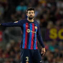 Players who retired in 2022: Piqué, Ribéry, Tévez...