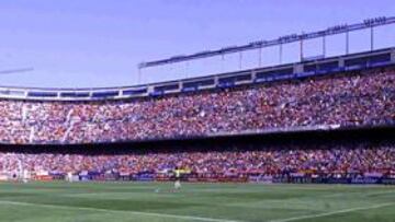 <b>TRASLADO. </B>La marcha del Atlético de su estadio cobra fuerza.