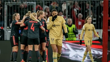 Munich (Germany), 07/12/2022.- Players of Munich are celebrating the third goal against Barcelona during the UEFA Women's Champions League group D soccer match between Bayern Munich and FC Barcelona in Munich, Germany, 07 December 2022. (Liga de Campeones, Alemania) EFE/EPA/Leonhard Simon