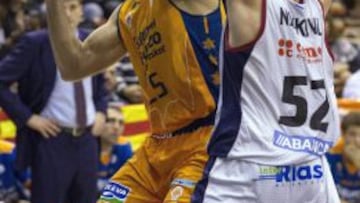 El Valencia y Mart¨ªnez afinan punter¨ªa para ganar al Obra