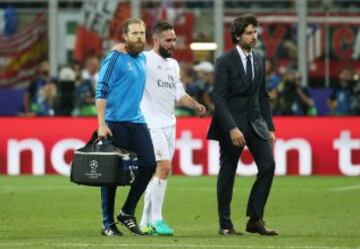 Dani Carvajal se retira lesionado. 