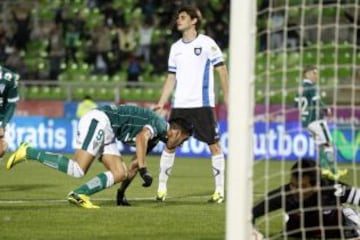 Ronnie Fernández abrió la cuenta en Valparaíso.