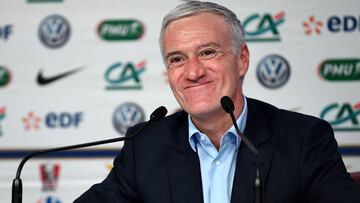 French national football team coach Didier Deschamps gestures as he addresses a press conference in Paris on March 15, 2018, to announce his squad ahead of forthcoming friendly football matches against Colombia and Russia.  / AFP PHOTO / FRANCK FIFE