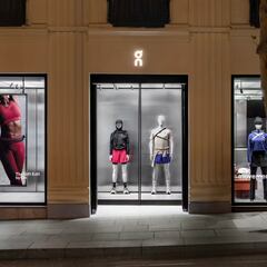 Ni Nike ni Adidas: la marca deportiva de moda que ha elegido este barrio de Madrid para abrir su primera tienda en España