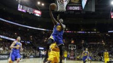 Un mensaje a las 3 de la mañana resucitó a los Warriors