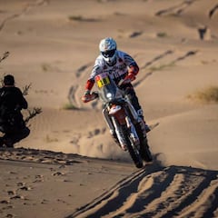 Nueva sorpresa, ahora en motos: gana la KTM... de un botsuano