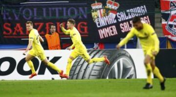 1-1. Luciano Vietto celebró el gol del empate.