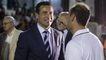 Salvo reconoce negociaciones con el Mil¨¢n por Adil Rami