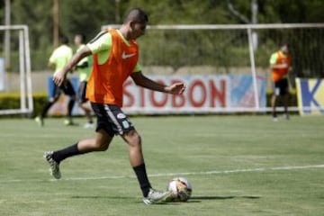 El equipo verdolaga se entrena para afrontar su primer reto como lo es enfrentar al Deportivo Cali por la Superliga. 