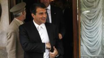 <strong>SIN ACUERDO.</strong> Las negociaciones entre el Barcelona y el Milan para el traspaso de Ronaldinho no han fructificado, pero ambos clubes siguen abiertos en la negociación.