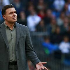 El Depor tiene dos meses para salir a flote o hundirse del todo