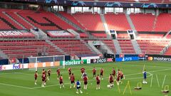 Entrenamiento del Atlético en Leverkusen.