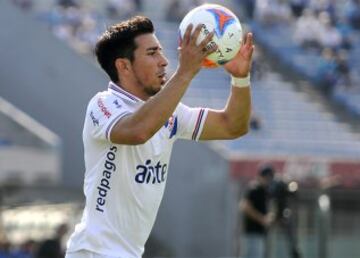 Jorge Fucile: El defensor es habitual en las convocatorias de Uruguay y junto a Nacional quiere destacar en la Copa.