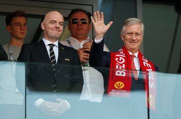 El rey Felipe de Bélgica junto al presidente de la FIFA Gianni Infantino 
