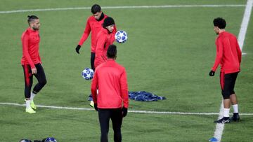 Rondo del PSG en el entrenamiento.