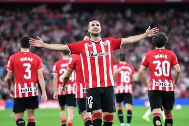 Doblete del delantero donostiarra para aniquilar al Alavés y solventar el derbi vasco. Guruzeta ya suma 13 goles en Liga esta temporada, superando a Vinicius (12), Lewandovski (12) y Griezmann (11).