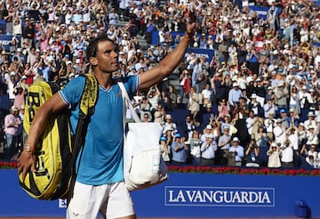 El tenista español Rafael Nadal, perdió en las semifinales del ATP 500 de Barcelona ante el austriaco Dominic Thiem, con parciales de 6-4 y 6-4. 