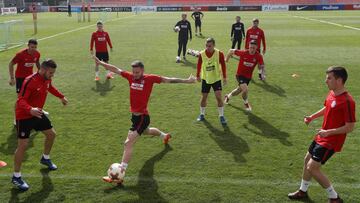 24/04/18 ENTRENAMIENTO DEL ATLETICO DE MADRID GRIEZMANN SAUL TORRES
GRUPO