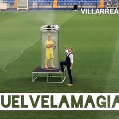 Santi Cazorla volvió al Villarreal... ¡con un truco de magia!