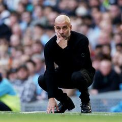 Raúl Jiménez asiste en el gol del Fulham al Manchester City