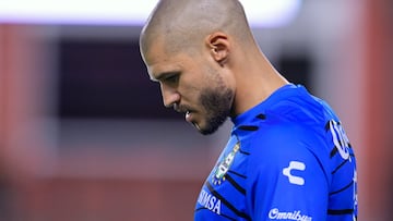 Gibrán Lajúd durante un partido con Santos Laguna en la Leagues Cup.