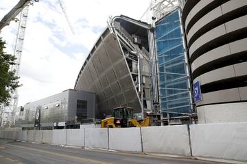 Poco a poco el 'nuevo' Santiago Bernabéu va cogiendo forma. Las obras de remodelación del estadio del conjunto blanco continúan un ritmo imparable. 