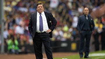 El ‘Piojo’ reveló que en caso de seguir avanzando en Copa, jugarían las semifinales sin seleccionados, por ello es complicado pensar en el doblete.